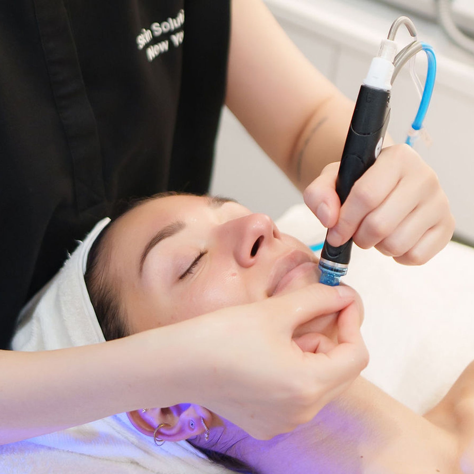 The SkinSol™ Hydrafacial [First Experience]